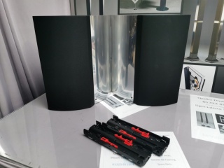 BEOLAB 4000 ACTIVE SPEAKERS WITH WALL MOUNTS